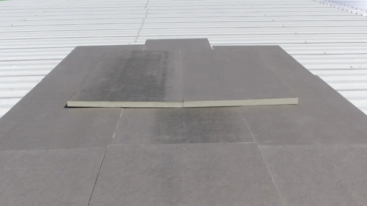 12121 METECNO AISLA PANEL INSTALACION 120315