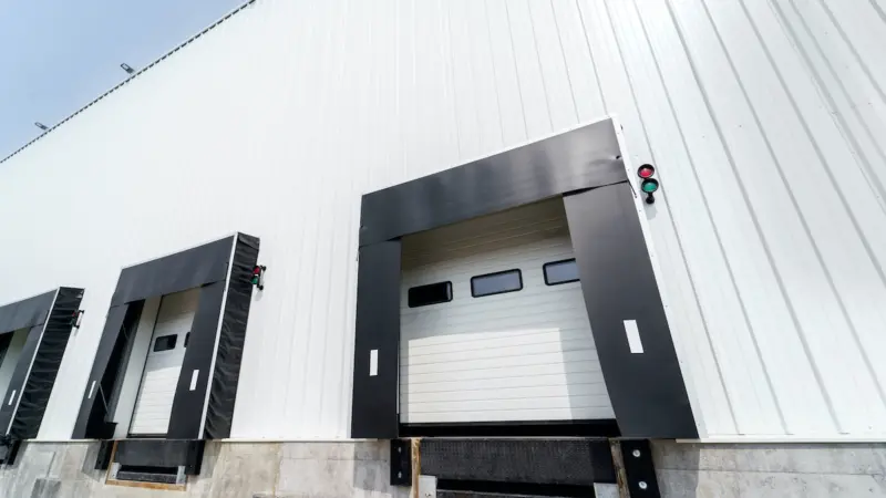 Instalación de puertas seccionales Factores por considerar